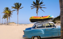 beach summer hawaii tropical holidays palm trees classic cars 2560x1600 wallpaper 